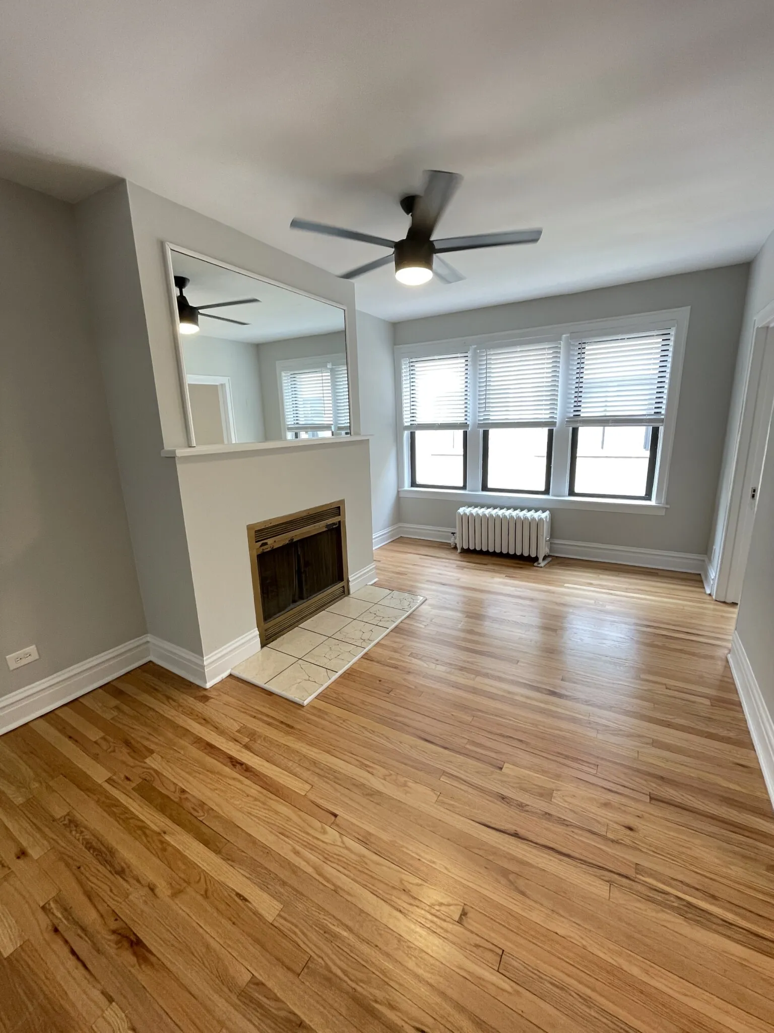 639 W Roscoe St, , 60657, USA 60657-unit#T1-Chicago-IL