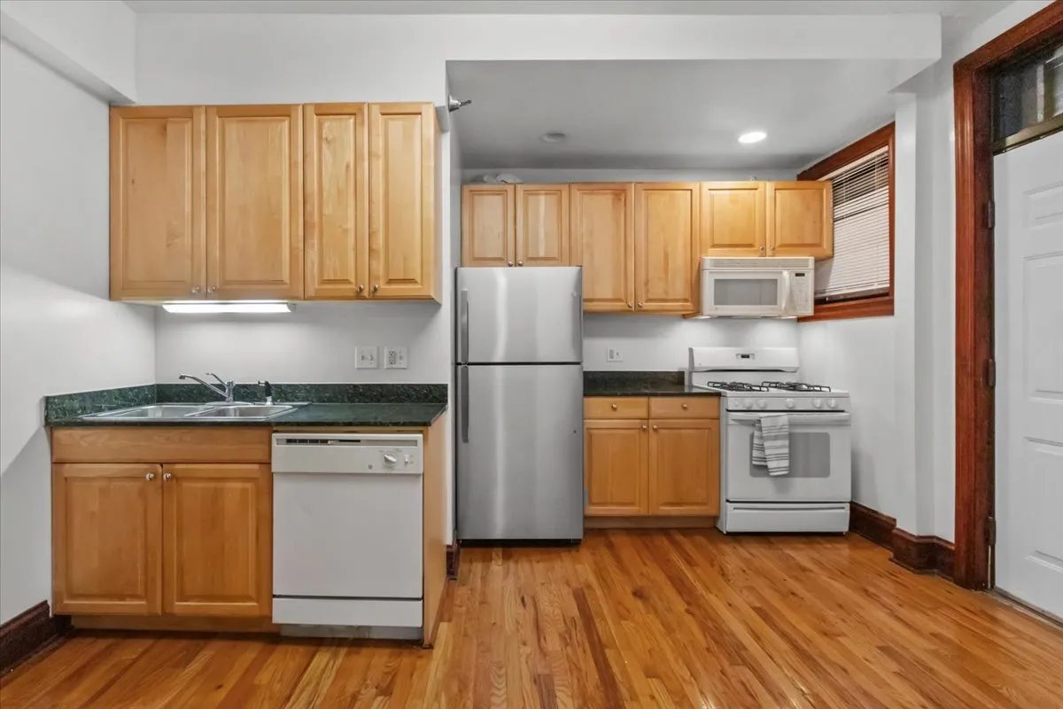 3706 N Sheffield Ave, , 60613, USA 60613-unit#2-Chicago-IL