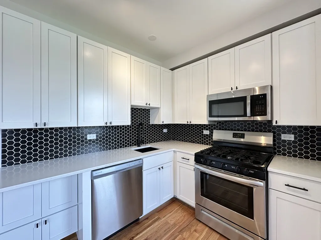 656 W Wrightwood Ave, , 60614, USA 60614-unit#314-Chicago-IL