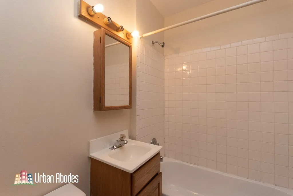 821 W Cornelia Ave, , 60657, USA 60657-unit#317-Chicago-IL