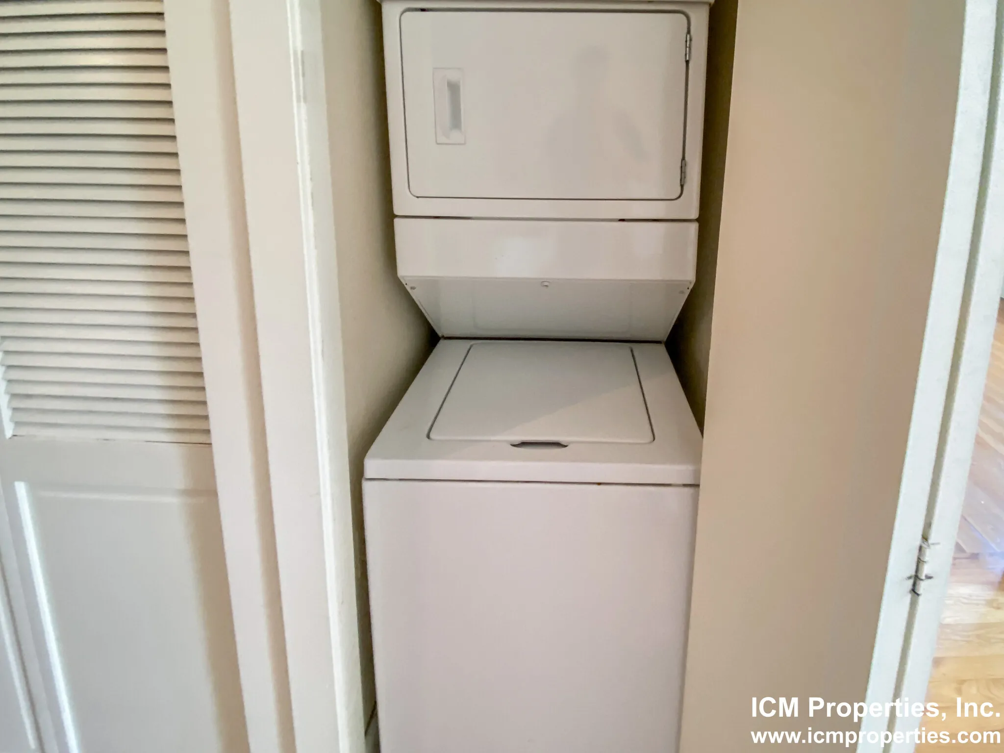 2954 N Racine Ave, , 60657, USA 60657-unit#2954-2F-Chicago-IL