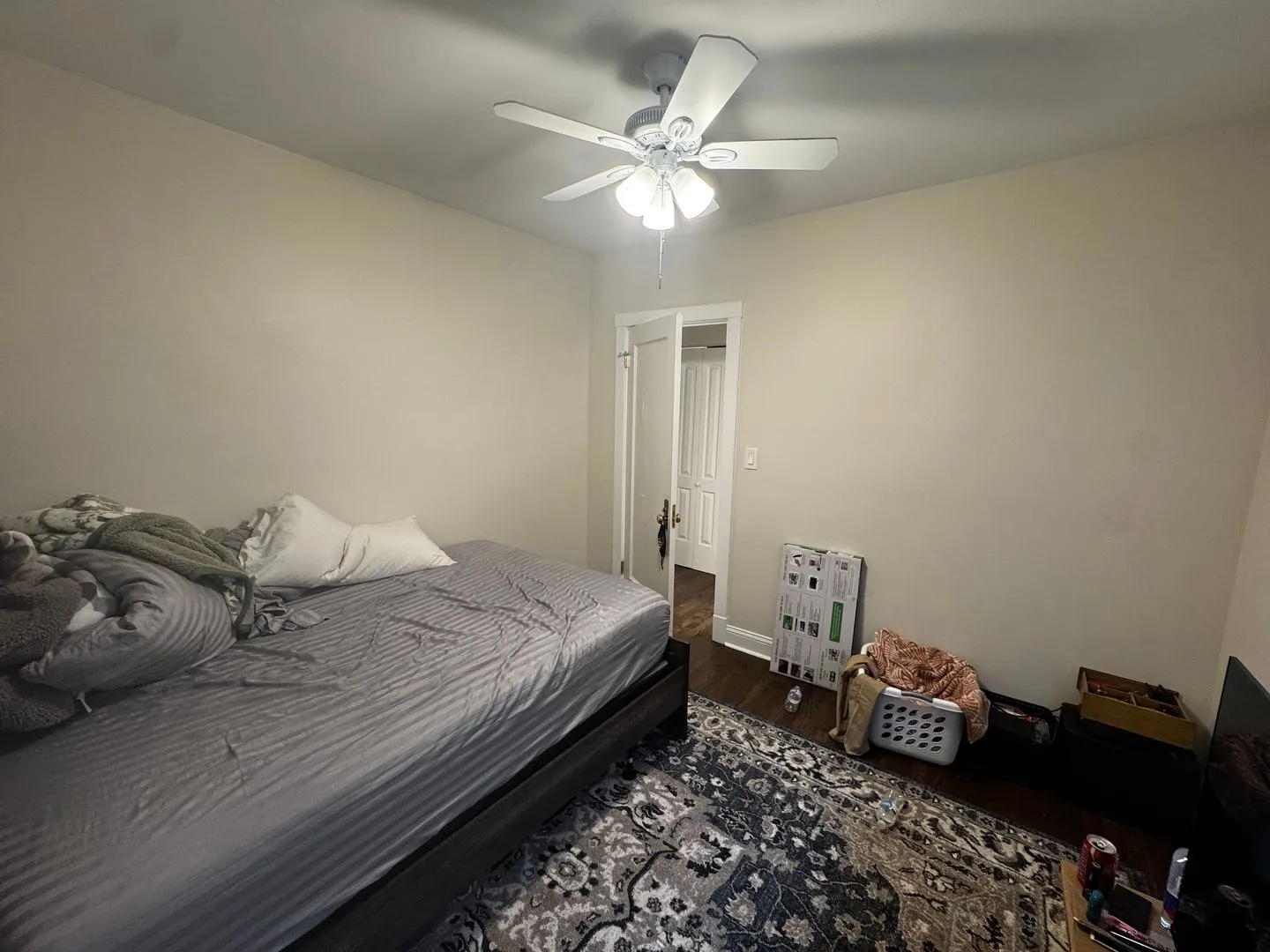 1381 W Greenleaf Ave, ,  60626, USA 60626-unit#1S-Chicago-IL