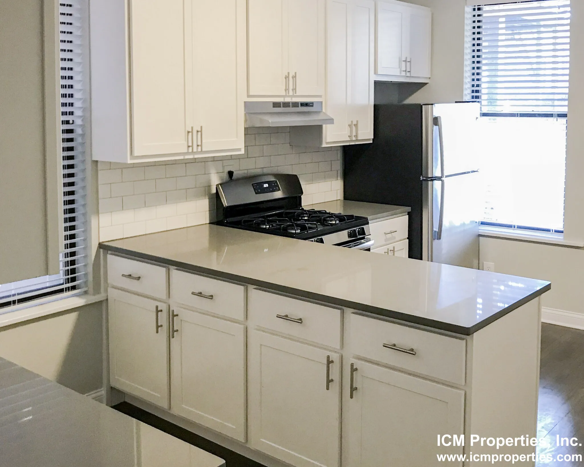 2730 N Wayne Ave, ,  60614, USA 60614-unit#2730-2-Chicago-IL