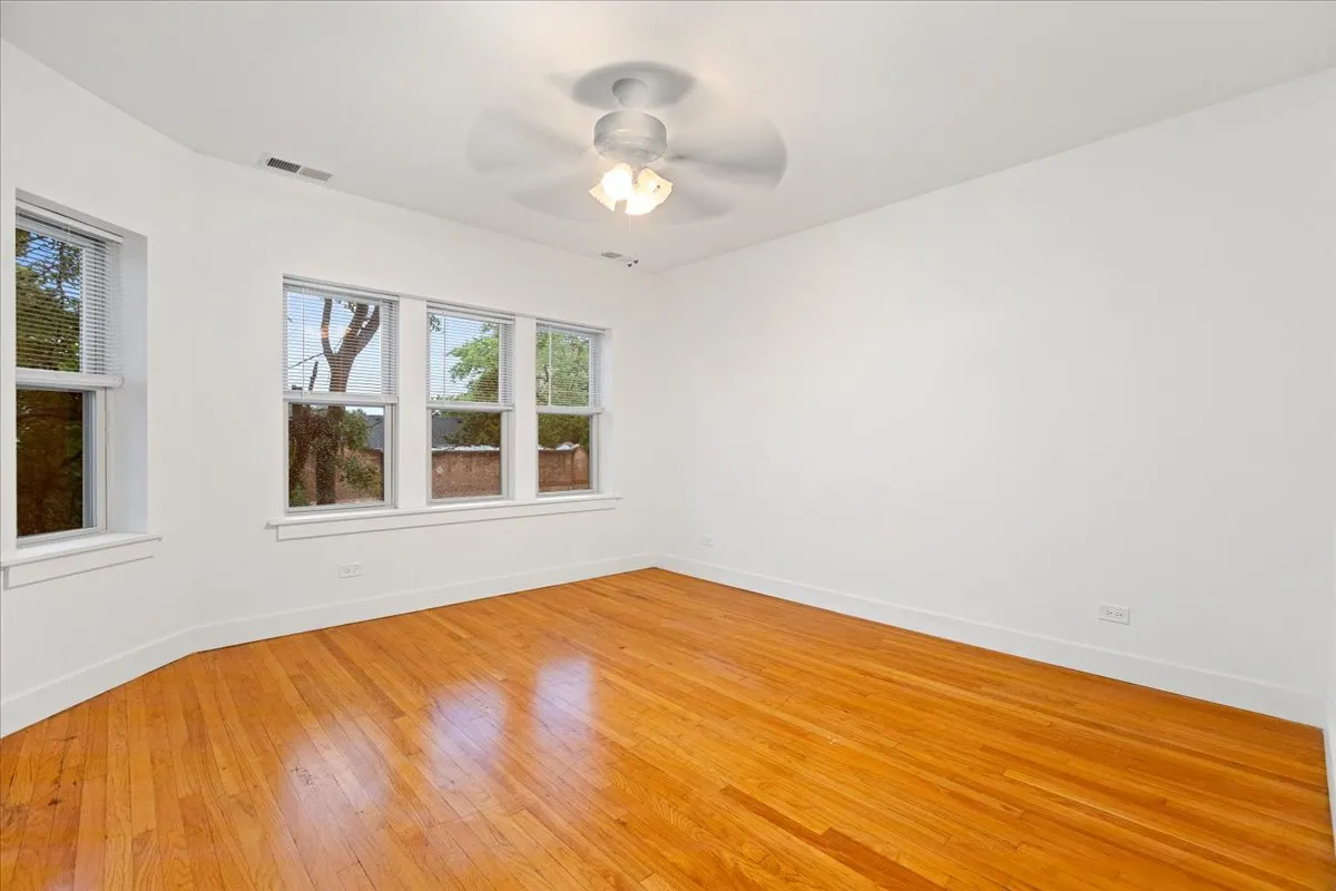 4055 N Spaulding Ave, ,  60618, USA 60618-unit#3-Chicago-IL