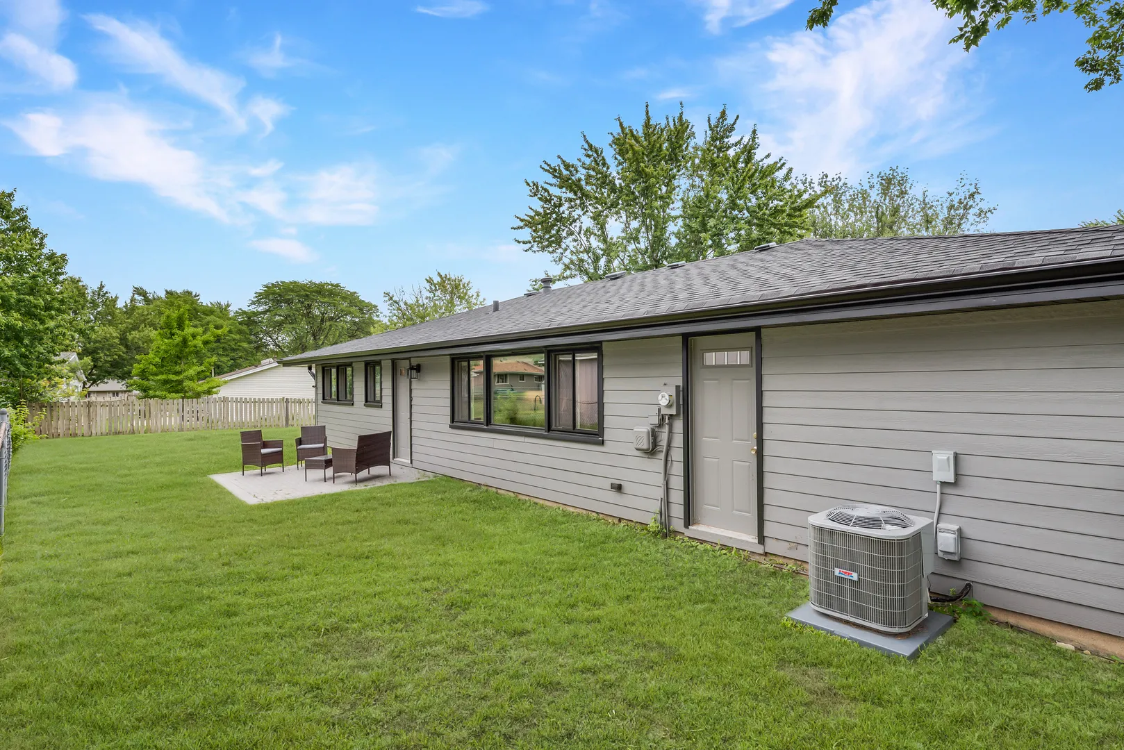 1026 Sharon Ln, , 60193, USA 60193-unit#1026-Schaumburg-IL