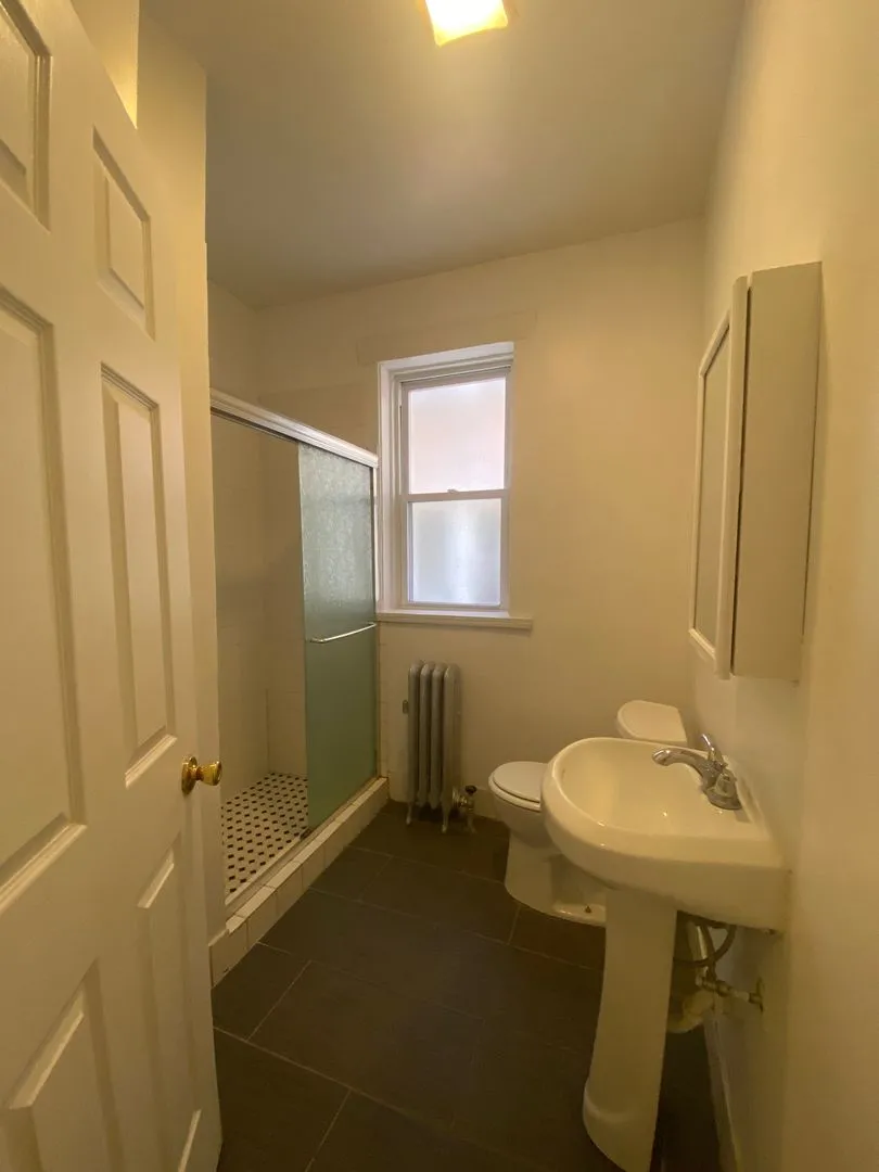6343 N Claremont Ave, ,  60659, USA 60645-unit#2W-Chicago-IL