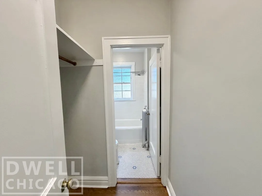 1601 W Thome Ave, ,  60660, USA 60660-unit#2A-Chicago-IL