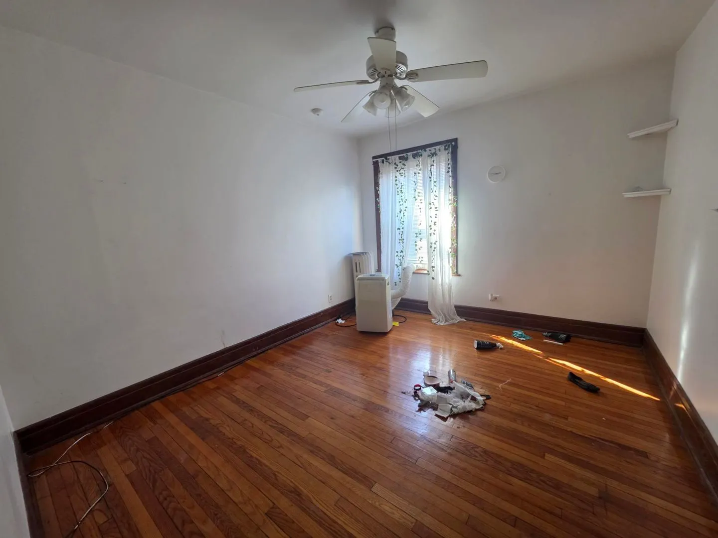 5542 N Winthrop Ave, ,  60640, USA 60640-unit#2-Chicago-IL