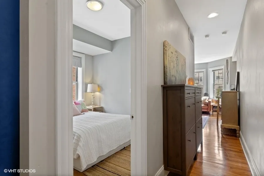 5402 N Kenmore Ave, ,  60640, USA 60640-unit#2E-Chicago-IL