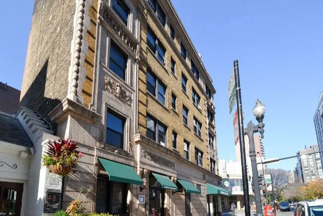 1164 N Dearborn St, , 60610, USA 60610-unit#208-Chicago-IL