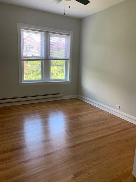 3915 N Southport Ave, ,  60613, USA 60613-unit#1W-Chicago-IL