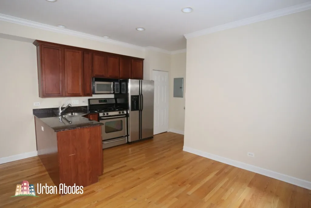 3252 N Clifton Ave, , 60657, USA 60657-unit#2W-Chicago-IL