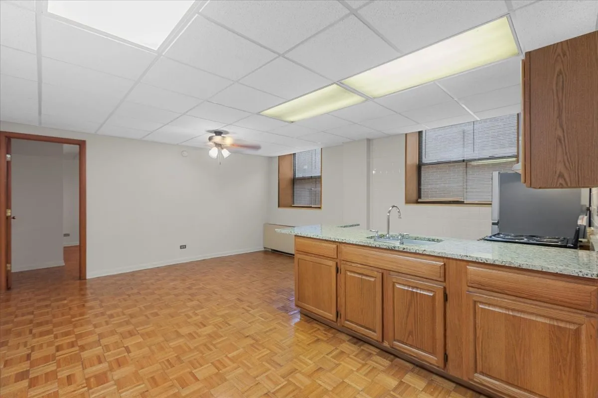 620 W Belmont Ave, , 60657, USA 60657-unit#006-Chicago-IL