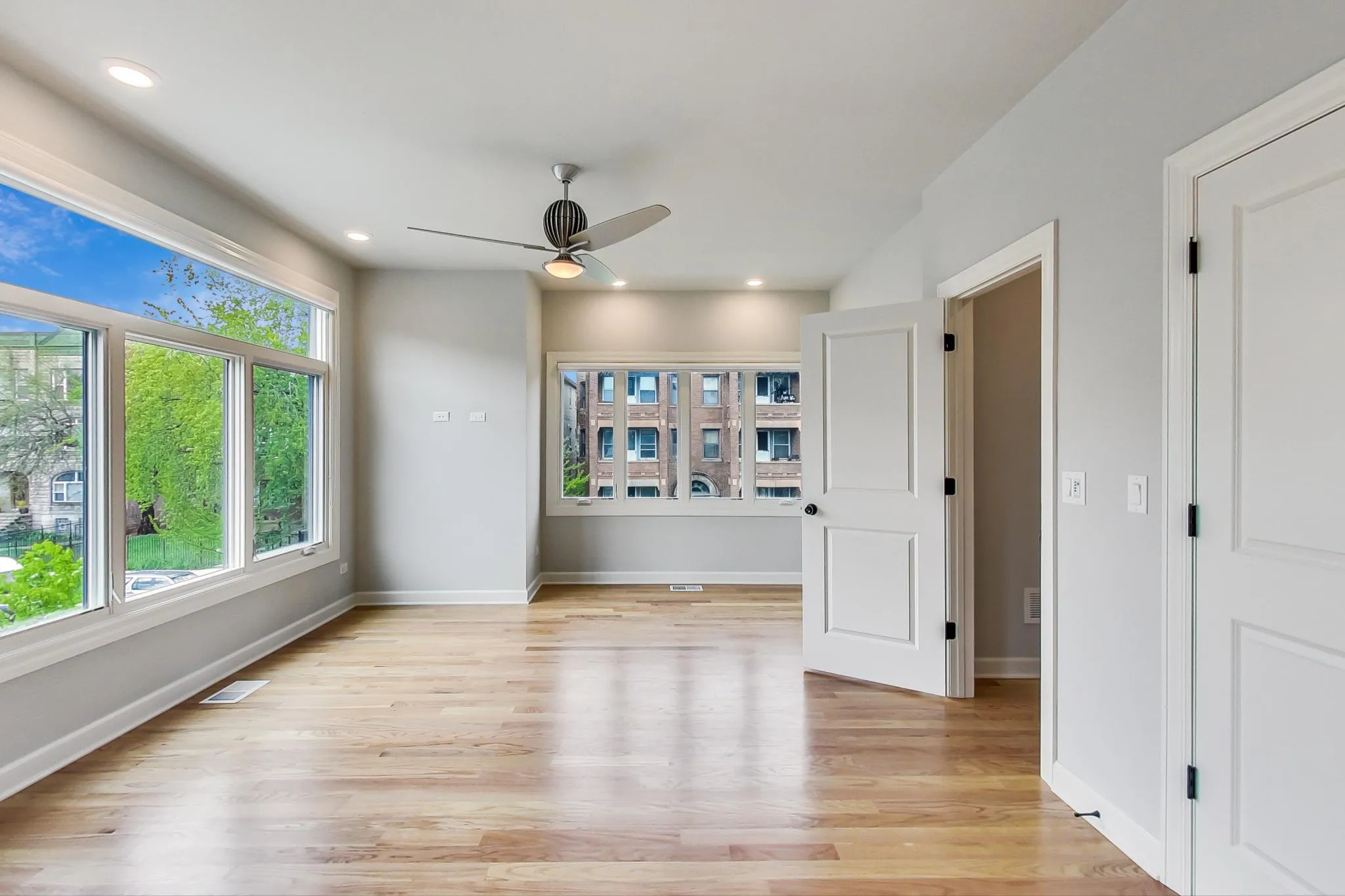 6115 S University Ave, ,  60637, USA 60637-unit#5-Chicago-IL