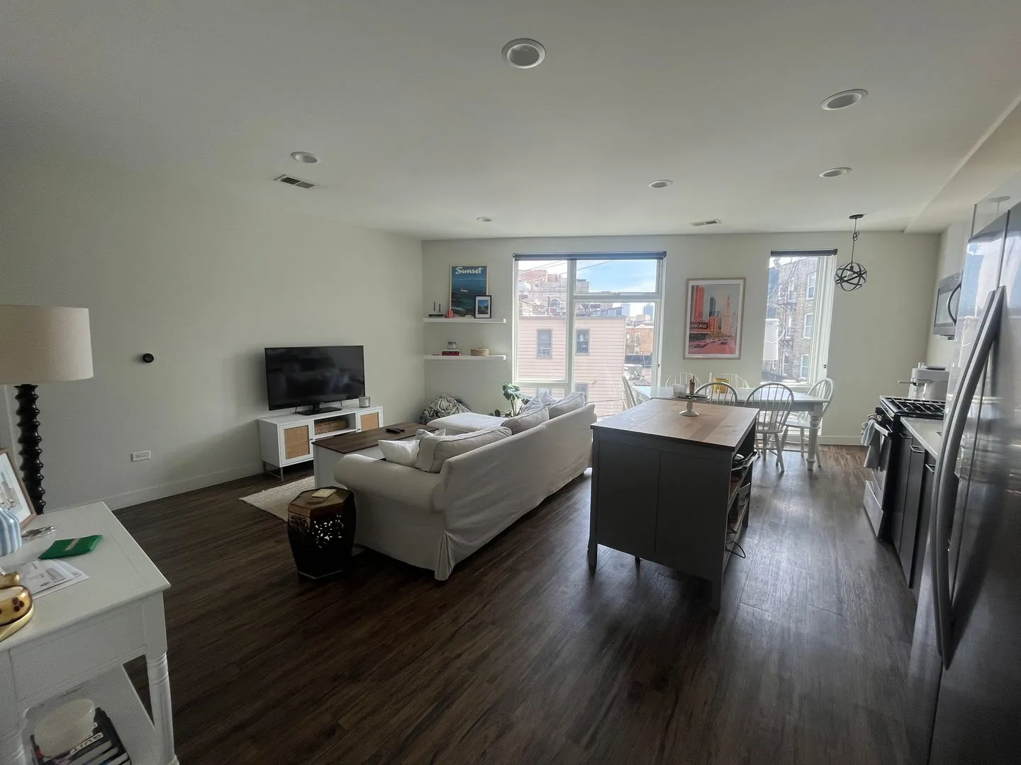 1045 W Cornelia Ave, ,  60657, USA 60657-unit#404-Chicago-IL