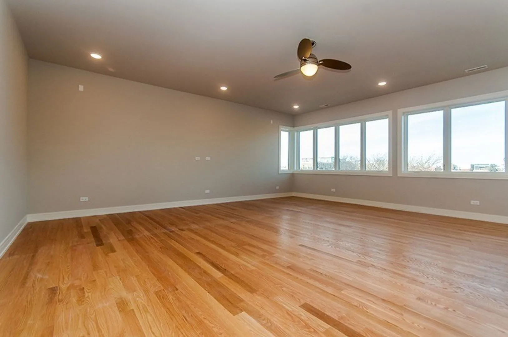 1639 W Grand Ave, ,  60622, USA 60622-unit#201-Chicago-IL