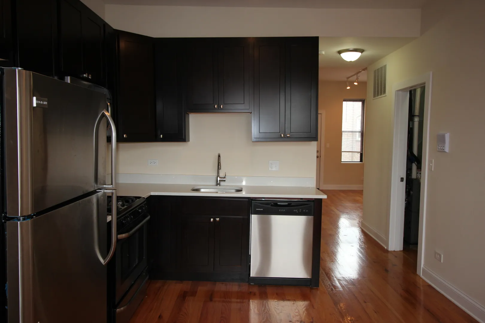 2540 W Augusta Blvd, ,  60622, USA 60622-unit#1R-Chicago-IL