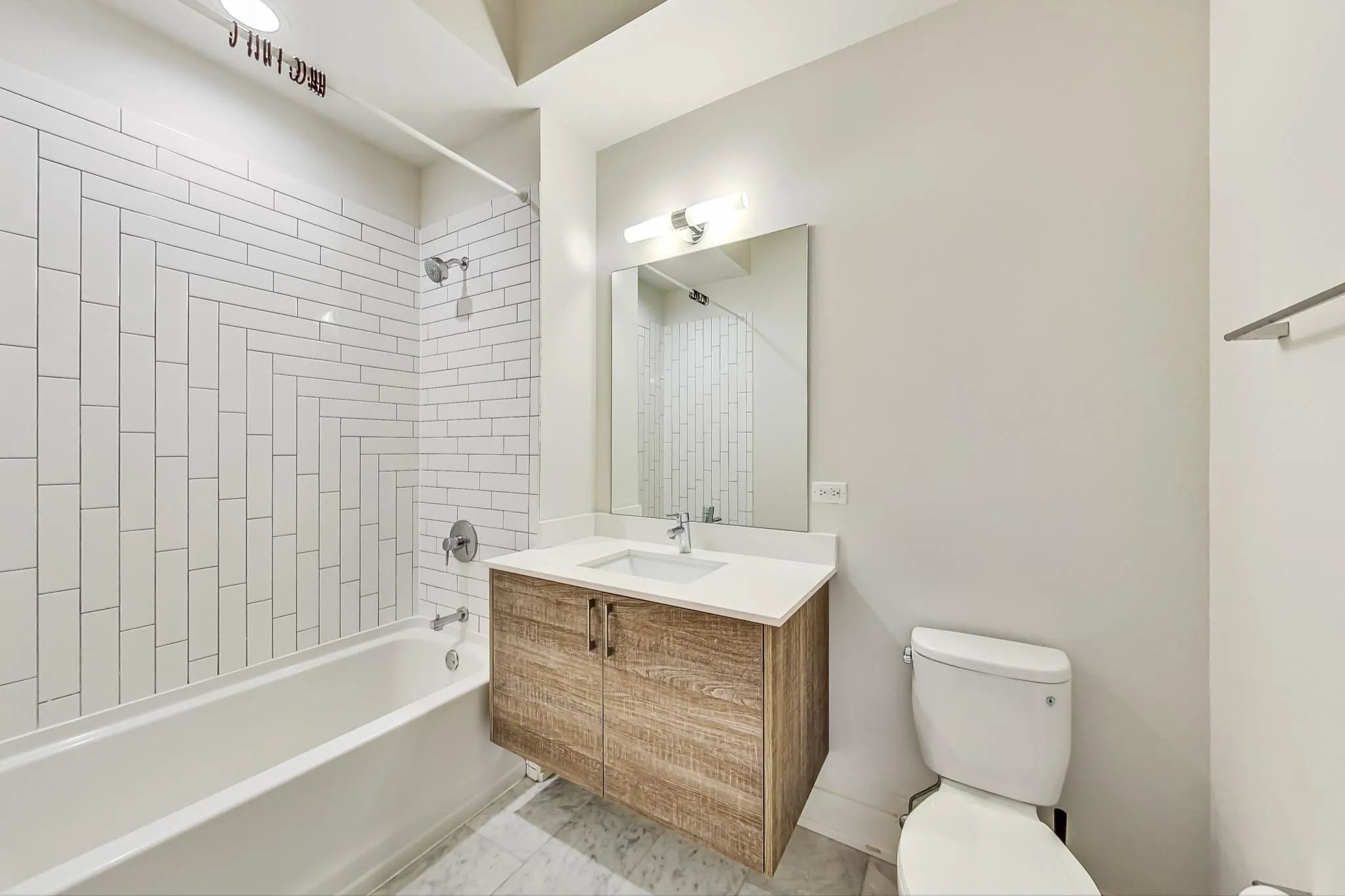 847 N Larrabee St, ,  60610, USA 60610-unit#2F-Chicago-IL