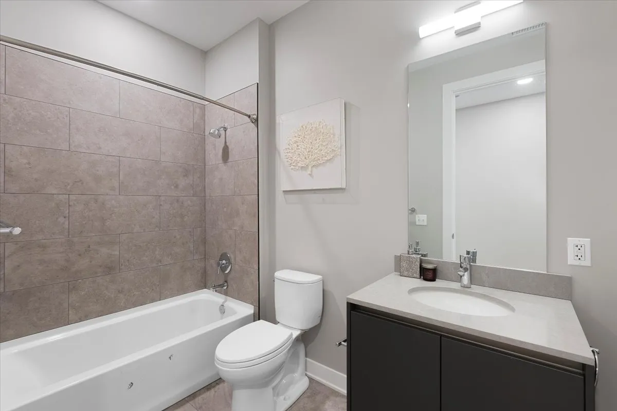 144 W Erie St, ,  60654, USA 60654-unit#1002-Chicago-IL