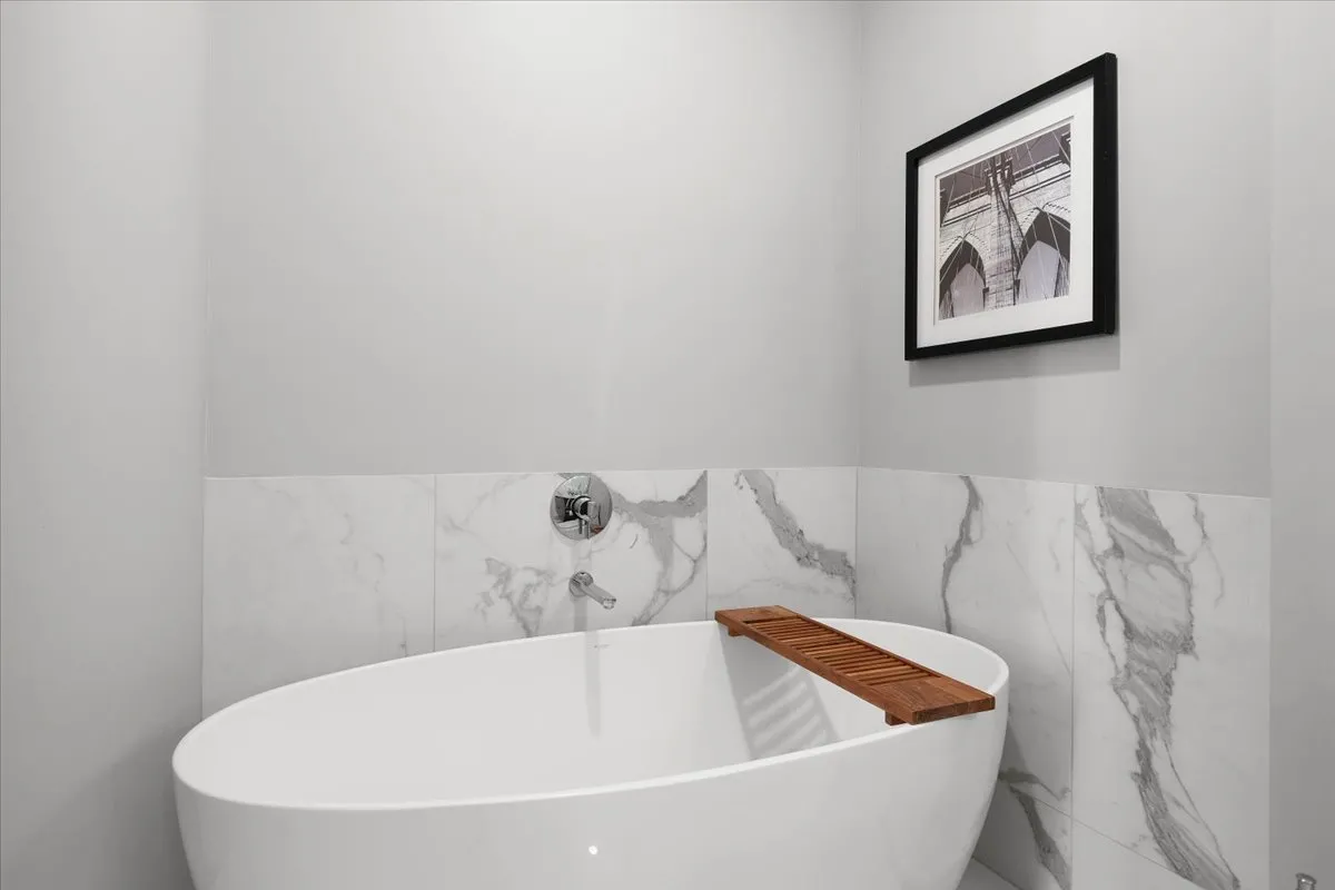144 W Erie St, ,  60654, USA 60654-unit#1002-Chicago-IL