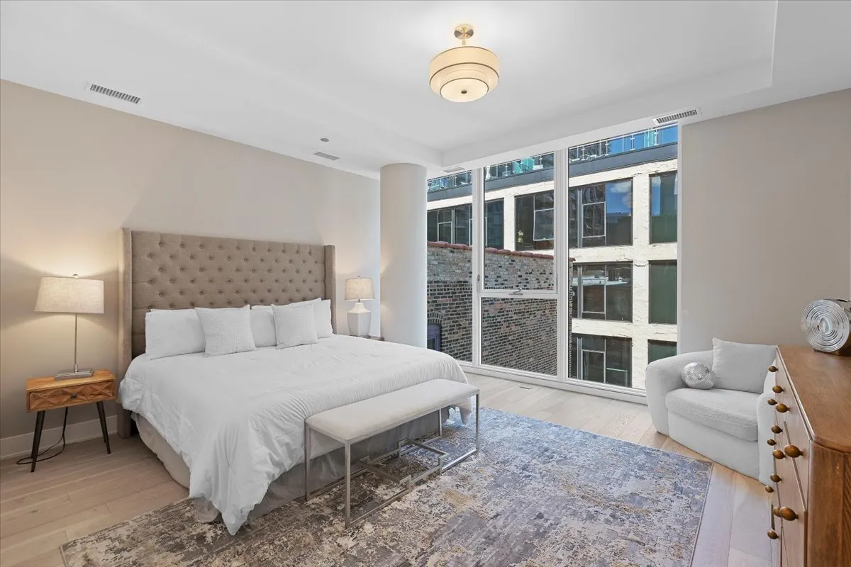 144 W Erie St, ,  60654, USA 60654-unit#1002-Chicago-IL
