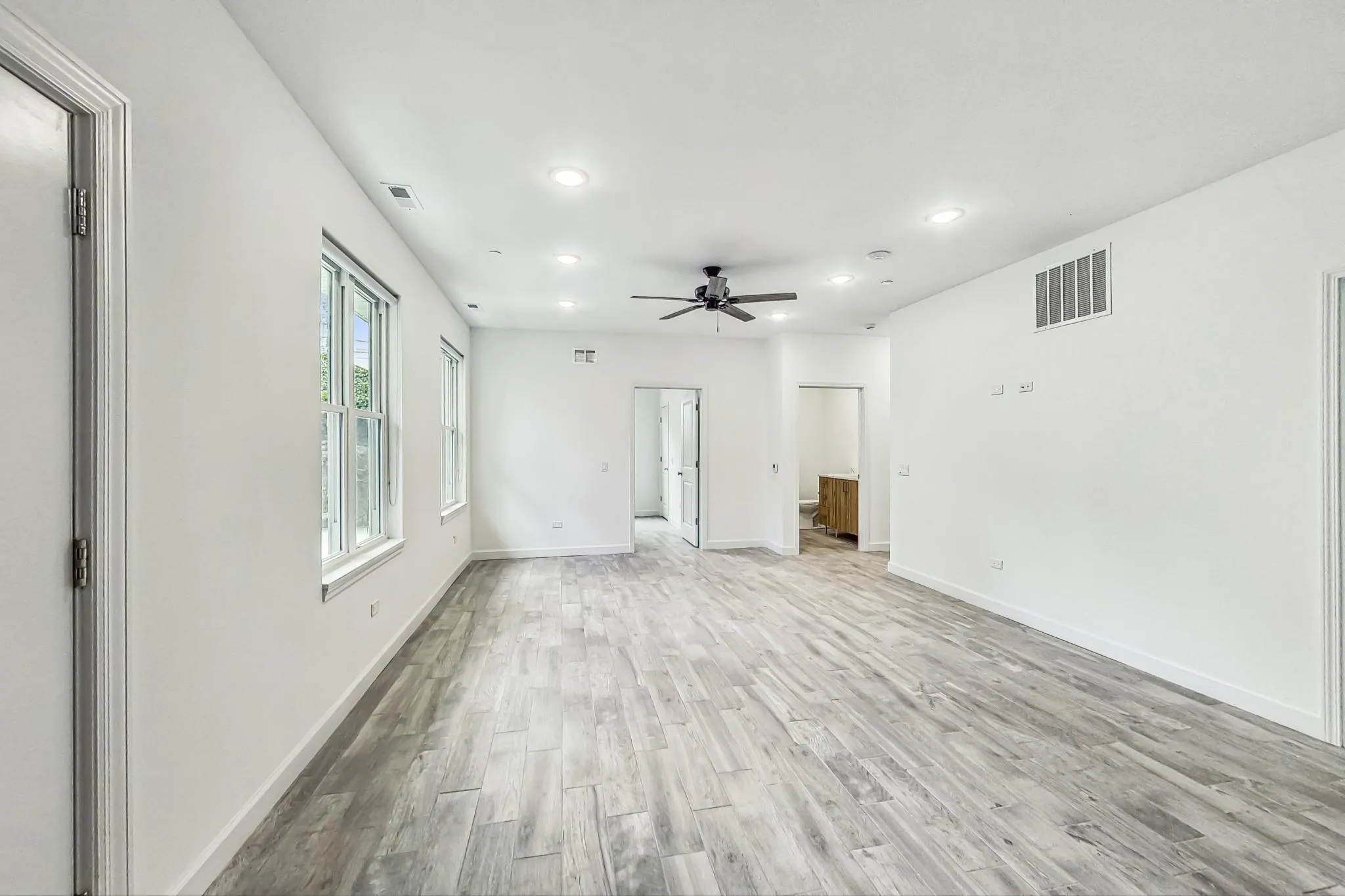 6135 S Kimbark Ave, , 60637, USA 60637-unit#103-Chicago-IL