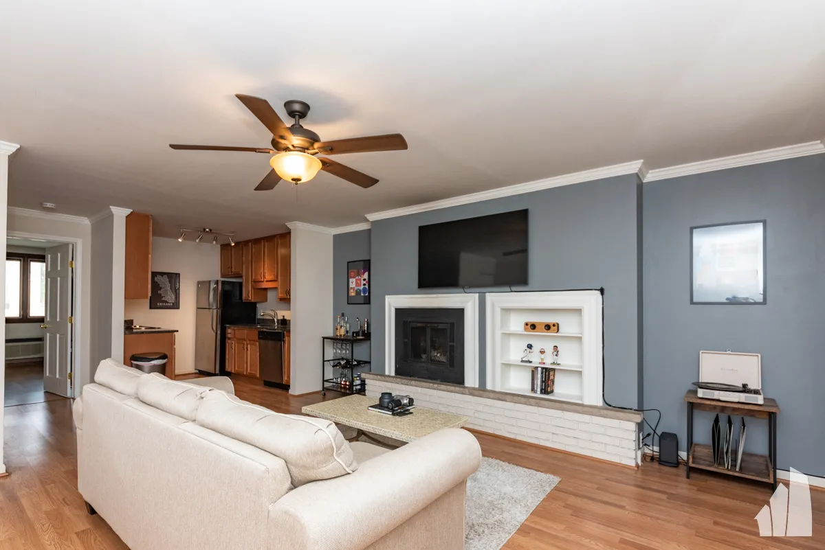 163 W Division St, , 60610, USA 60610-unit#212-Chicago-IL