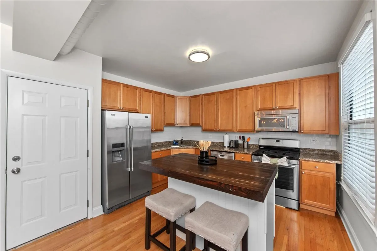 1214 W Belmont Ave, , 60657, USA 60657-unit#2F-Chicago-IL