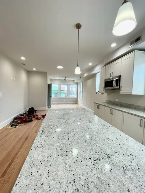 5506 N Glenwood Ave, ,  60640, USA 60660-unit#3-Chicago-IL