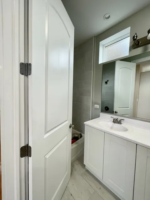 5506 N Glenwood Ave, ,  60640, USA 60660-unit#3-Chicago-IL