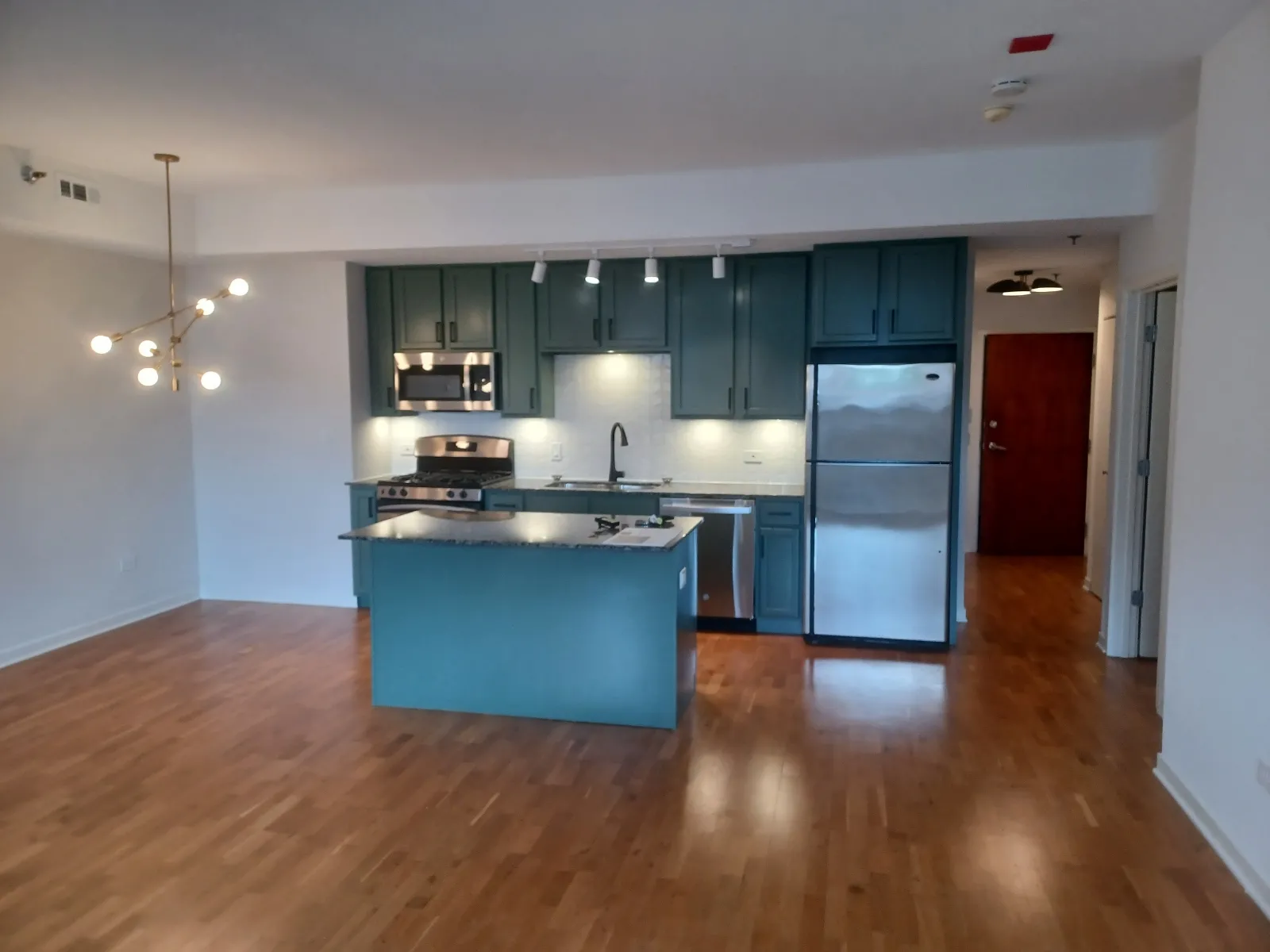 4350 N Broadway, , 60613, USA 60613-unit#408-Chicago-IL