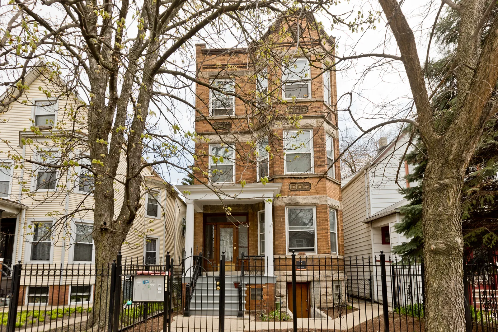 2707 N Central Park Ave, , 60647, USA 60647-unit#GDN-Chicago-IL