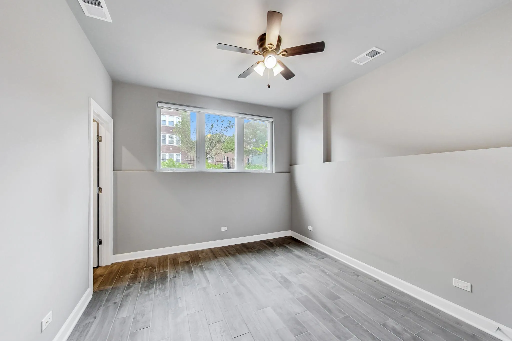 6204 S Kimbark Ave, ,  60637, USA 60637-unit#1L-Chicago-IL