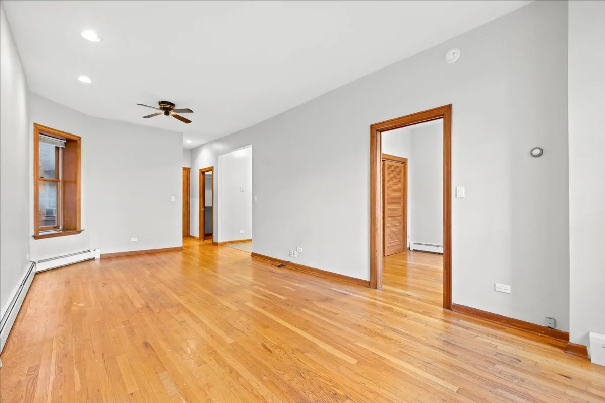 3833 N Southport Ave, , 60613, USA 60613-unit#2R-Chicago-IL