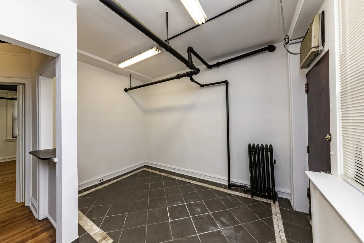 5704 S Harper Ave, ,  60637, USA 60637-unit#101-Chicago-IL