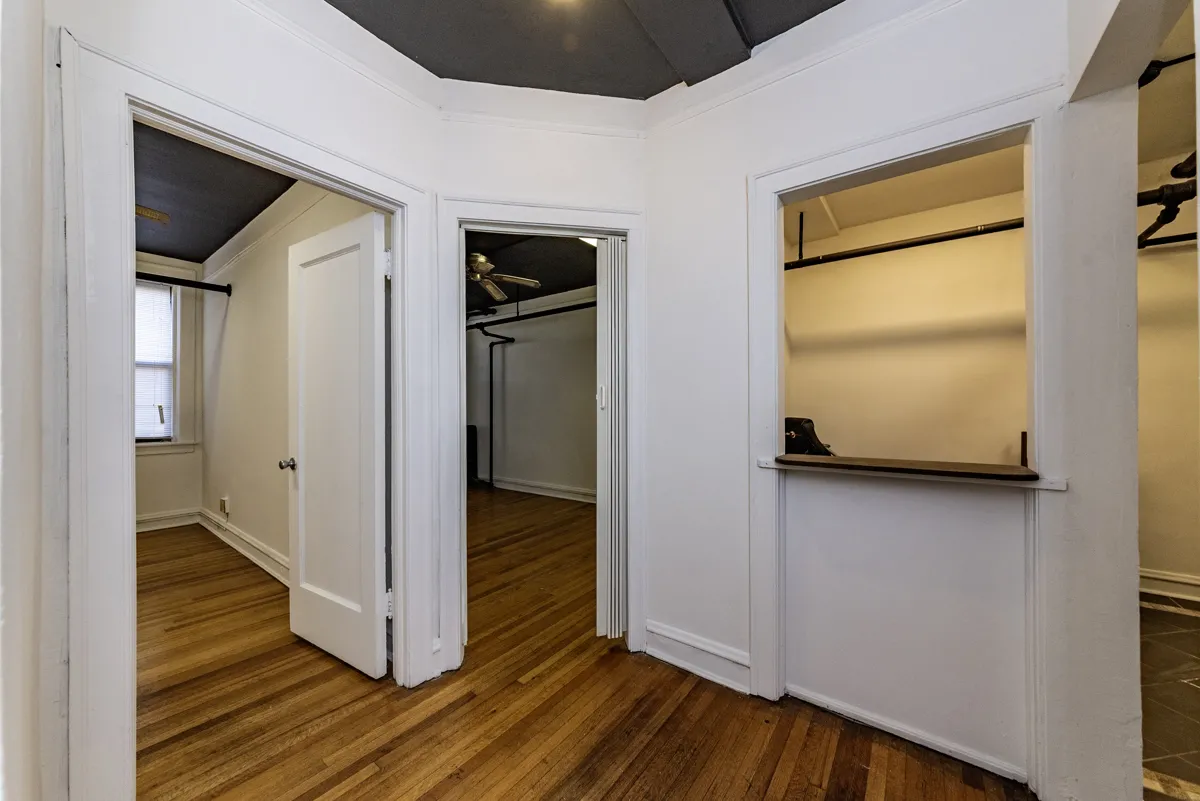 5704 S Harper Ave, ,  60637, USA 60637-unit#101-Chicago-IL