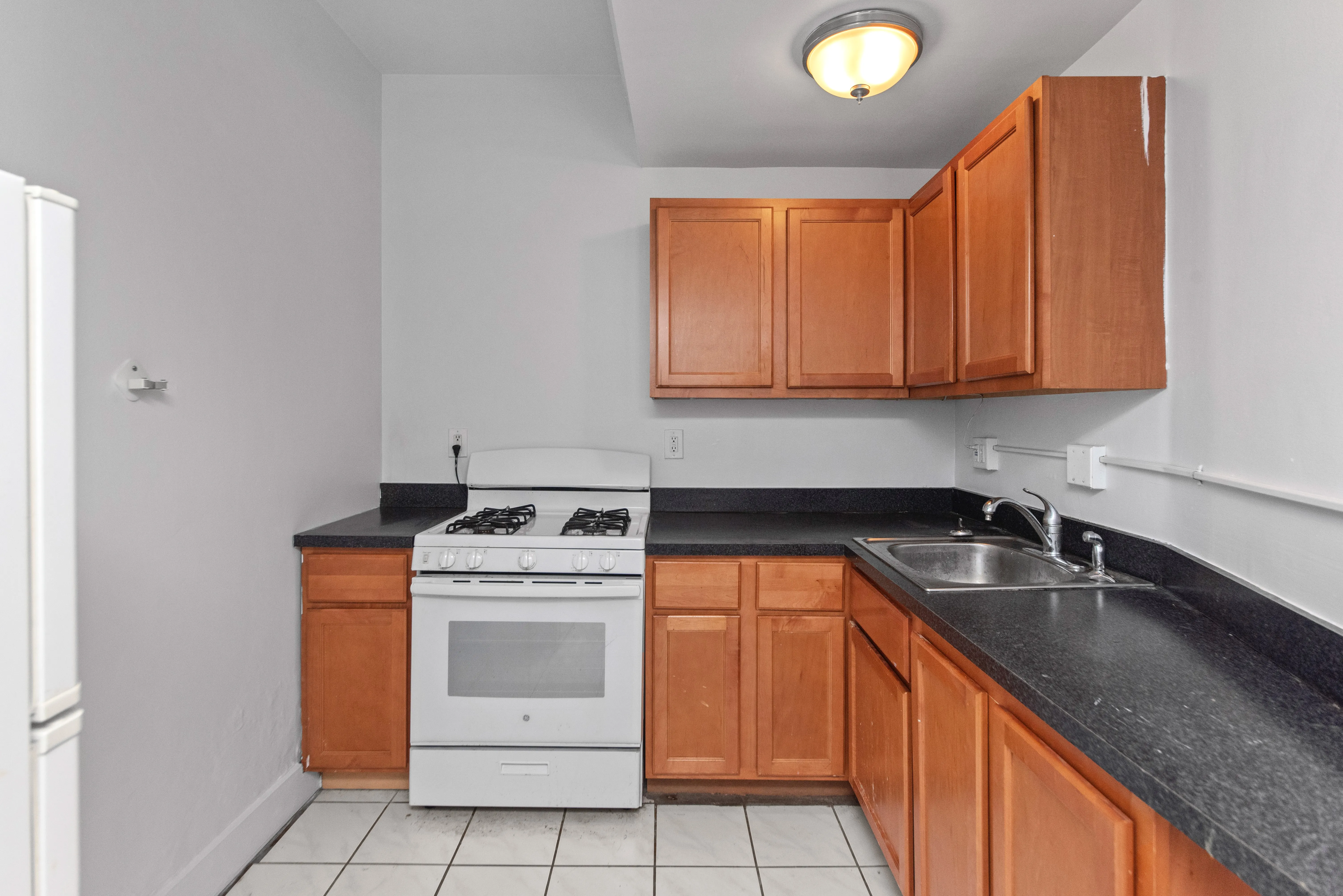 3727 N Pine Grove Ave, , 60613, USA 60657-unit#109-Chicago-IL