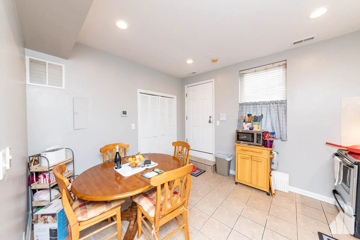 3906 W Belmont Ave, ,  60618, USA 60618-unit#1-Chicago-IL