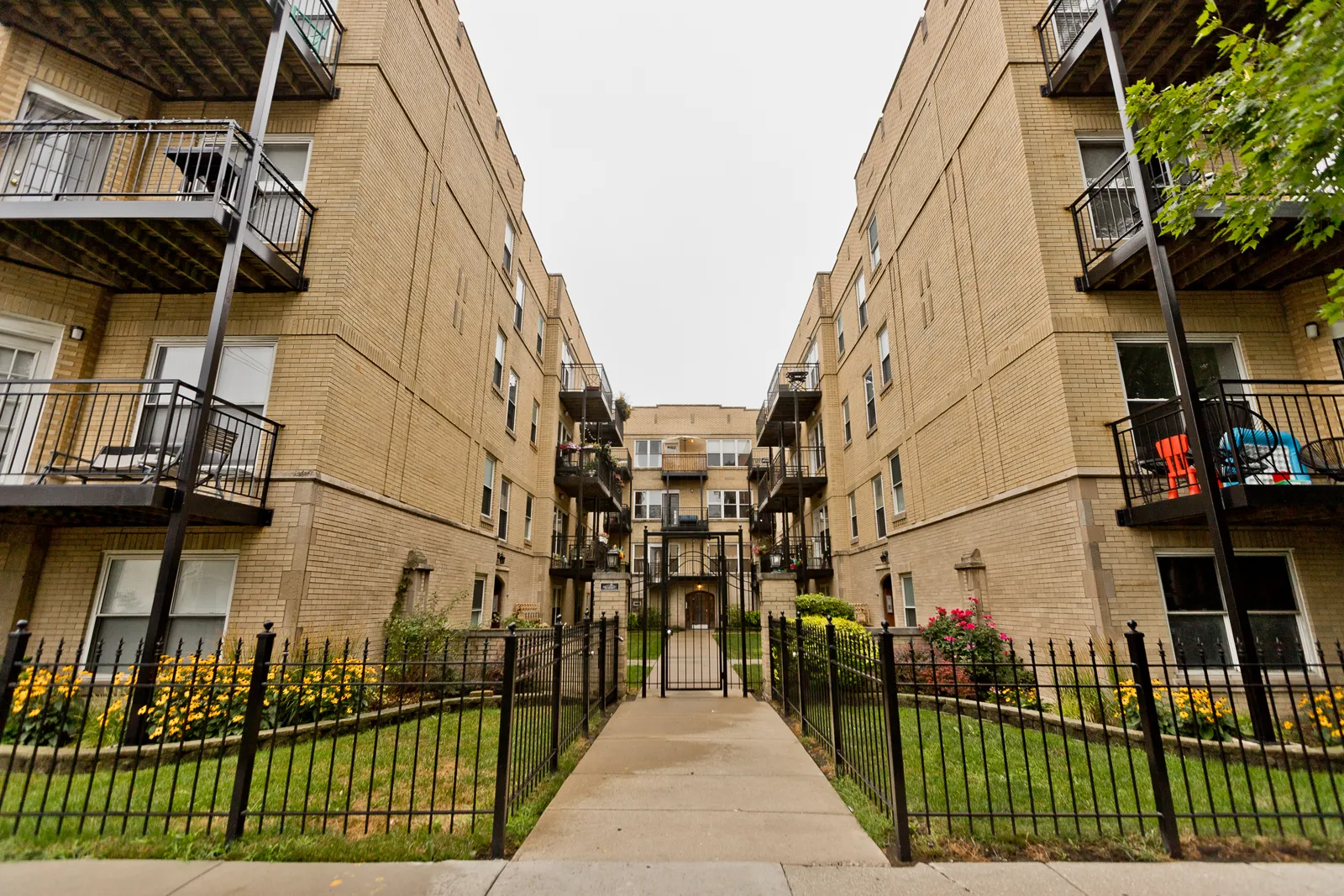 4020 N Albany Ave, , 60618, USA 60618-unit#2B-Chicago-IL