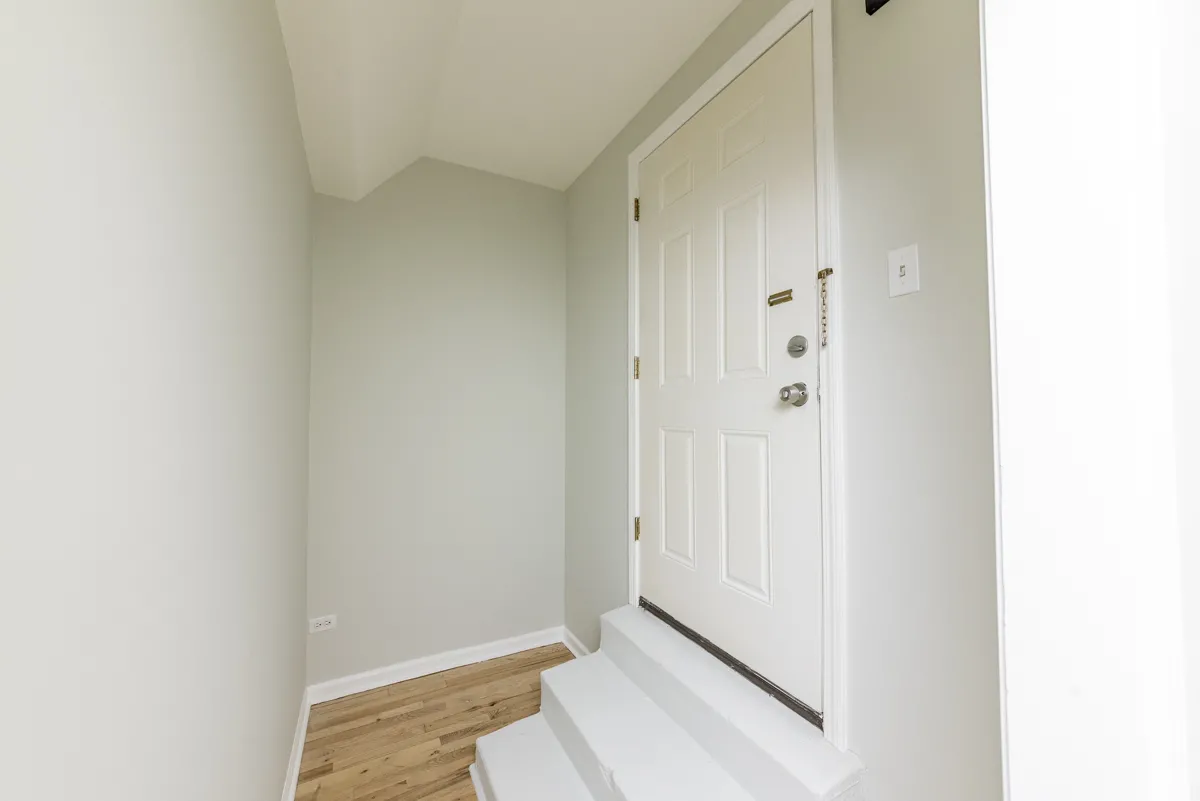 6136 N Mozart St, ,  60659, USA 60659-unit#1-Chicago-IL