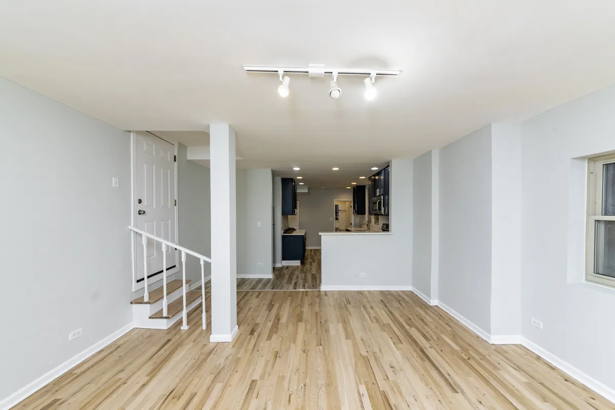 6136 N Mozart St, ,  60659, USA 60659-unit#1-Chicago-IL