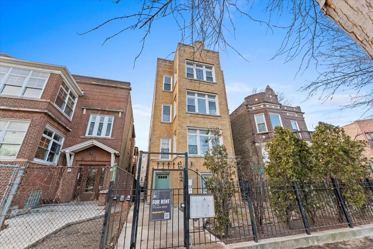 1042 N Kedzie Ave, , 60651, USA 60651-unit#G-Chicago-IL