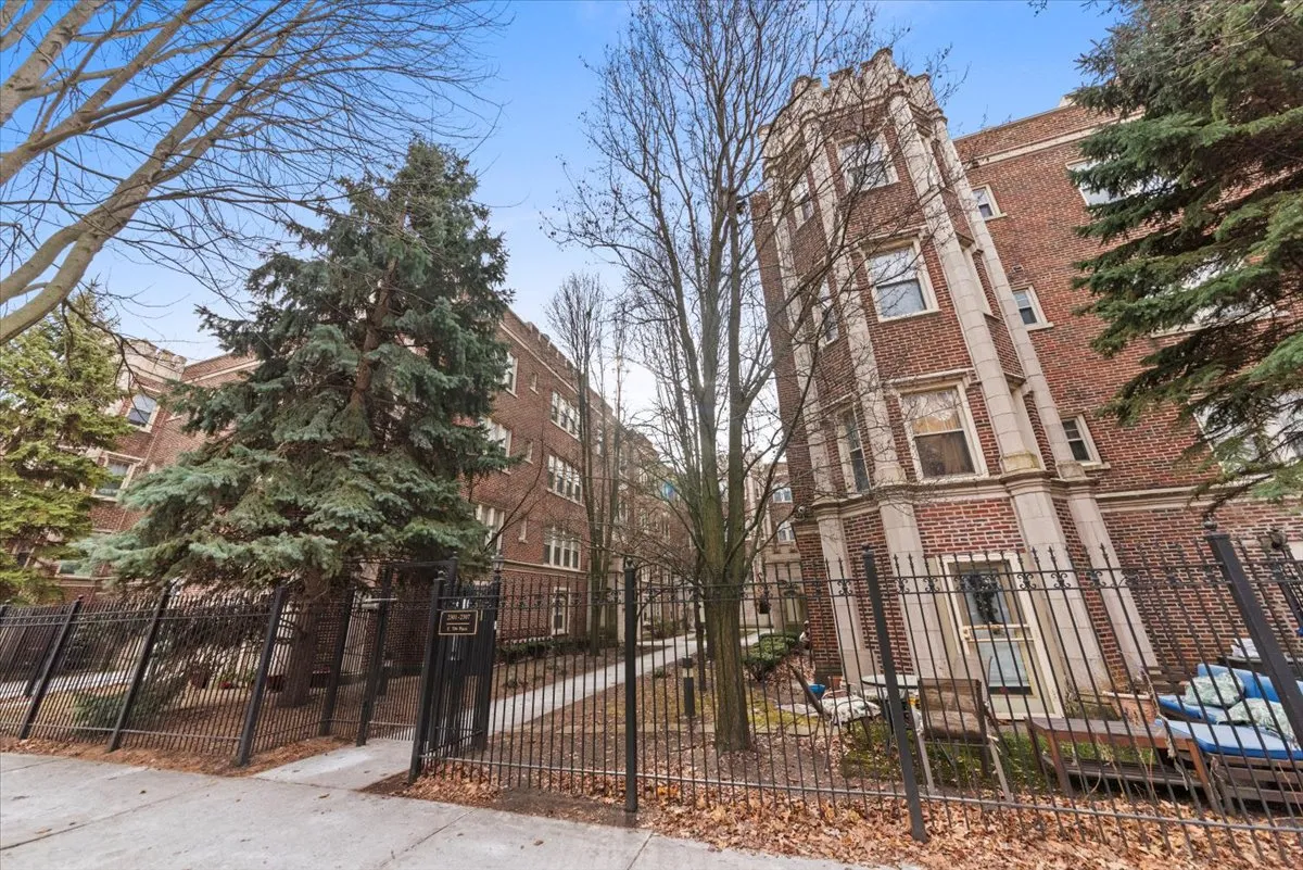 2307 E 70th Pl, , 60649, USA 60649-unit#214-Chicago-IL