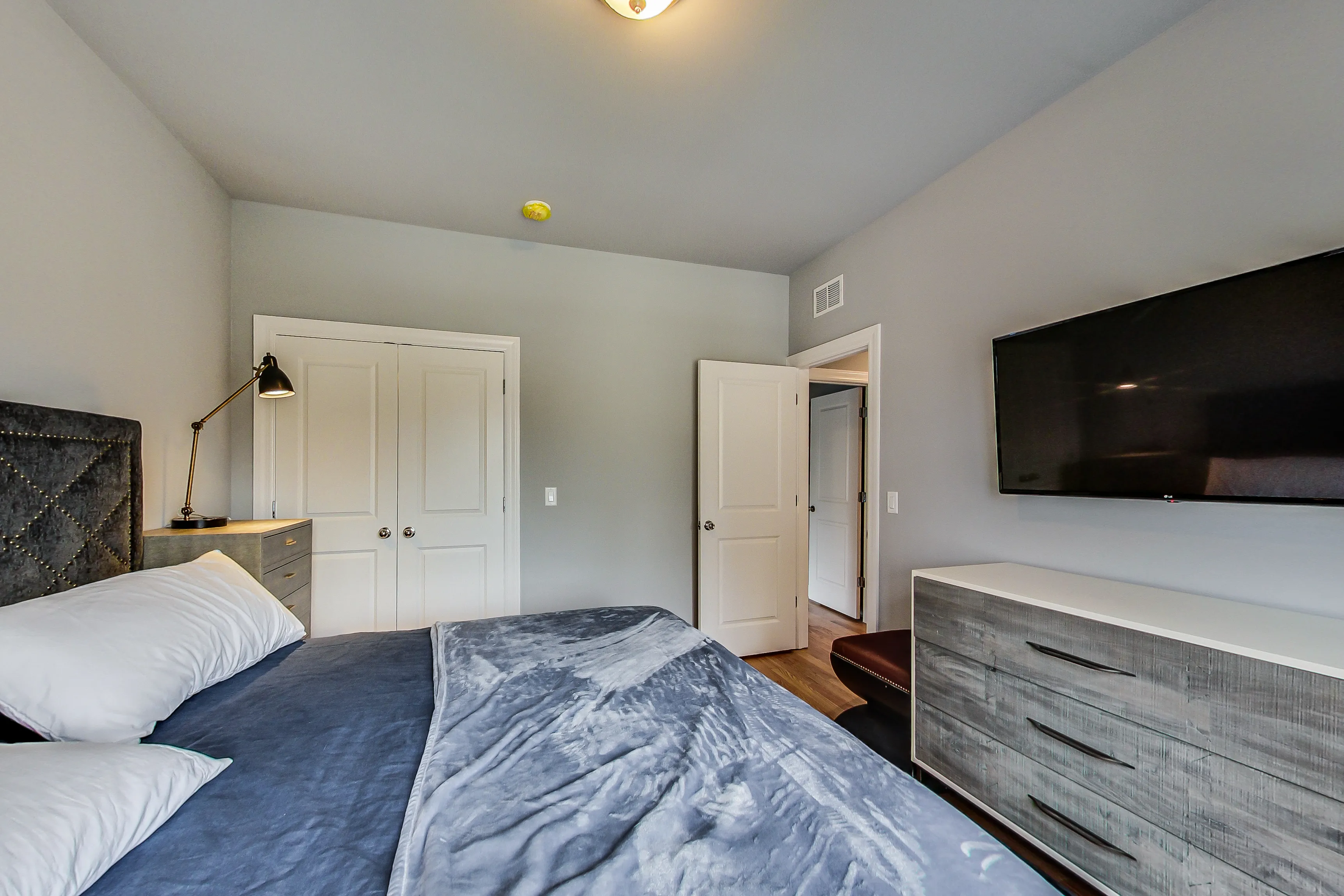 5126 S Kenwood Ave, ,  60615, USA 60615-unit#303-Chicago-IL