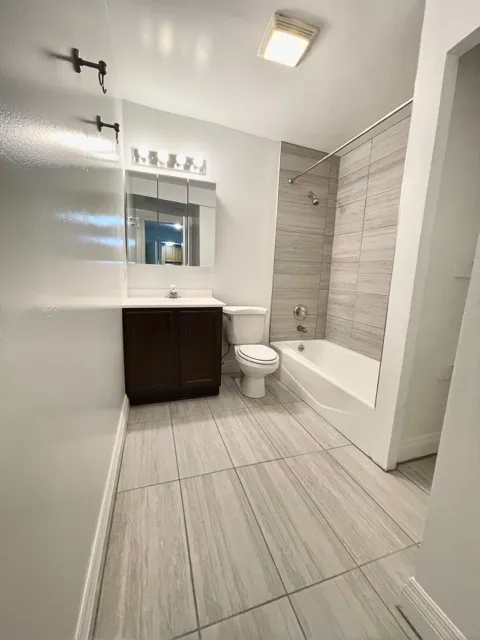 1459 N Milwaukee Ave, Chicago,  60622, USA 60622-unit#4B-CHICAGO-IL