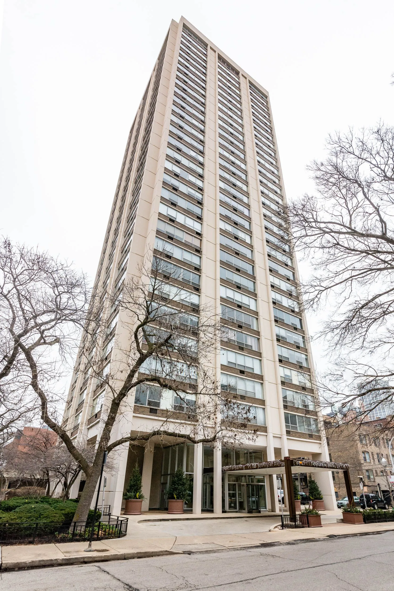 70 W Burton Pl, , 60610, USA 60610-unit#807-Chicago-IL