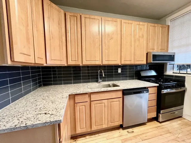 1955 W Sunnyside Ave, , 60640, USA 60640-unit#2-Chicago-IL