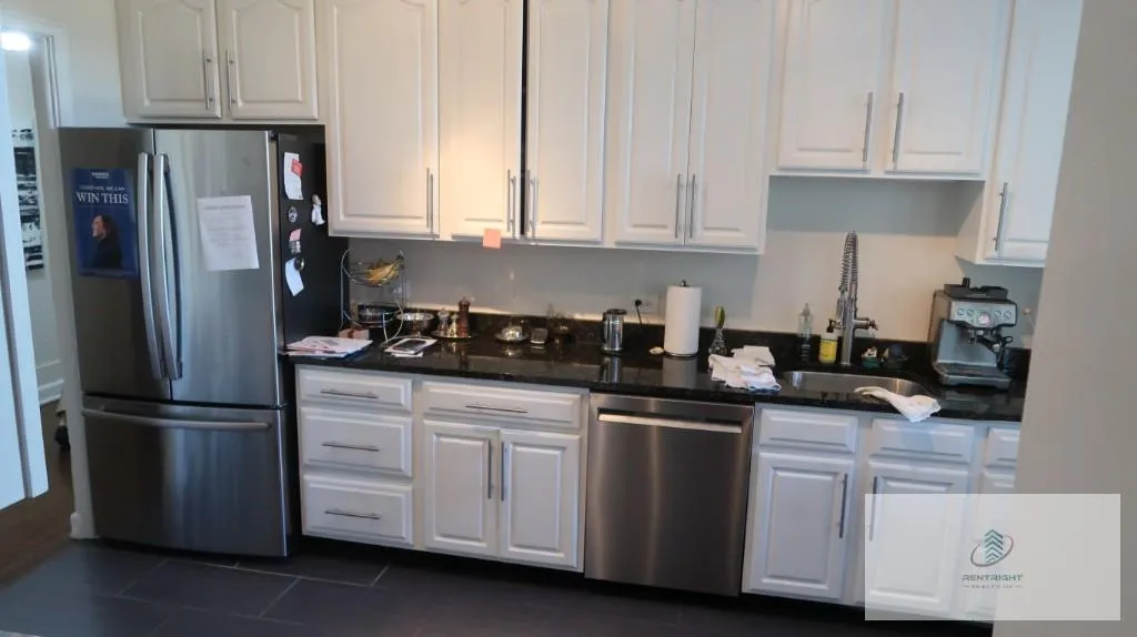 534 W Stratford Pl, , 60657, USA 60657-unit#11E-Chicago-IL