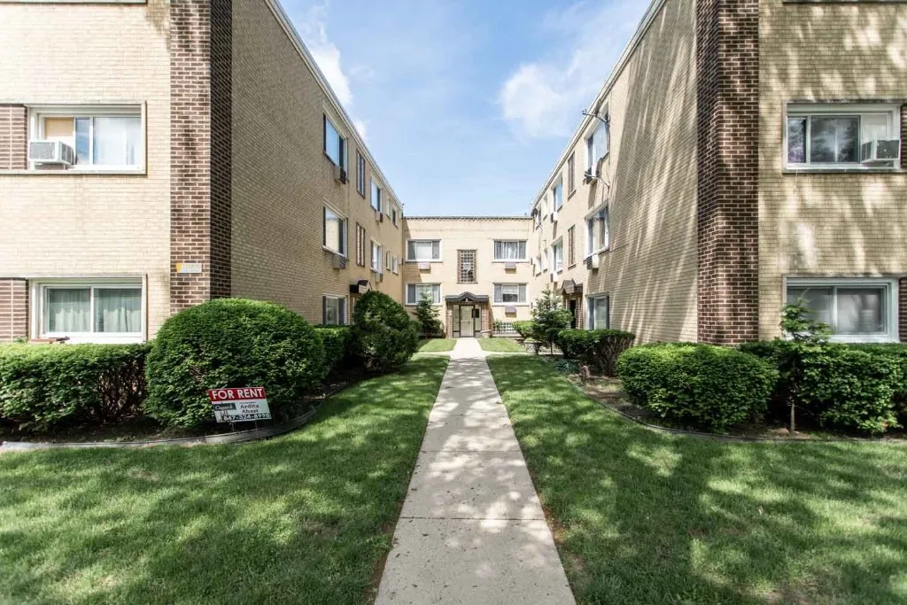 7220 N Bell Ave, , 60645, USA 60645-unit#2W-Chicago-IL