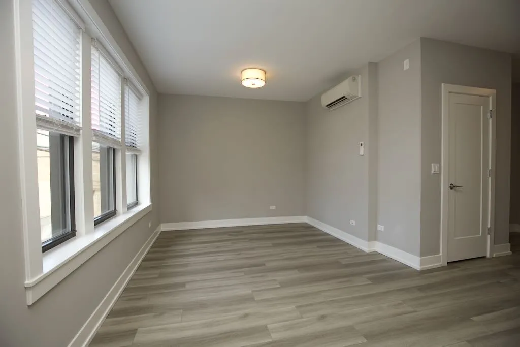 3943 N Janssen Ave, ,  60613, USA 60613-unit#2W-Chicago-IL